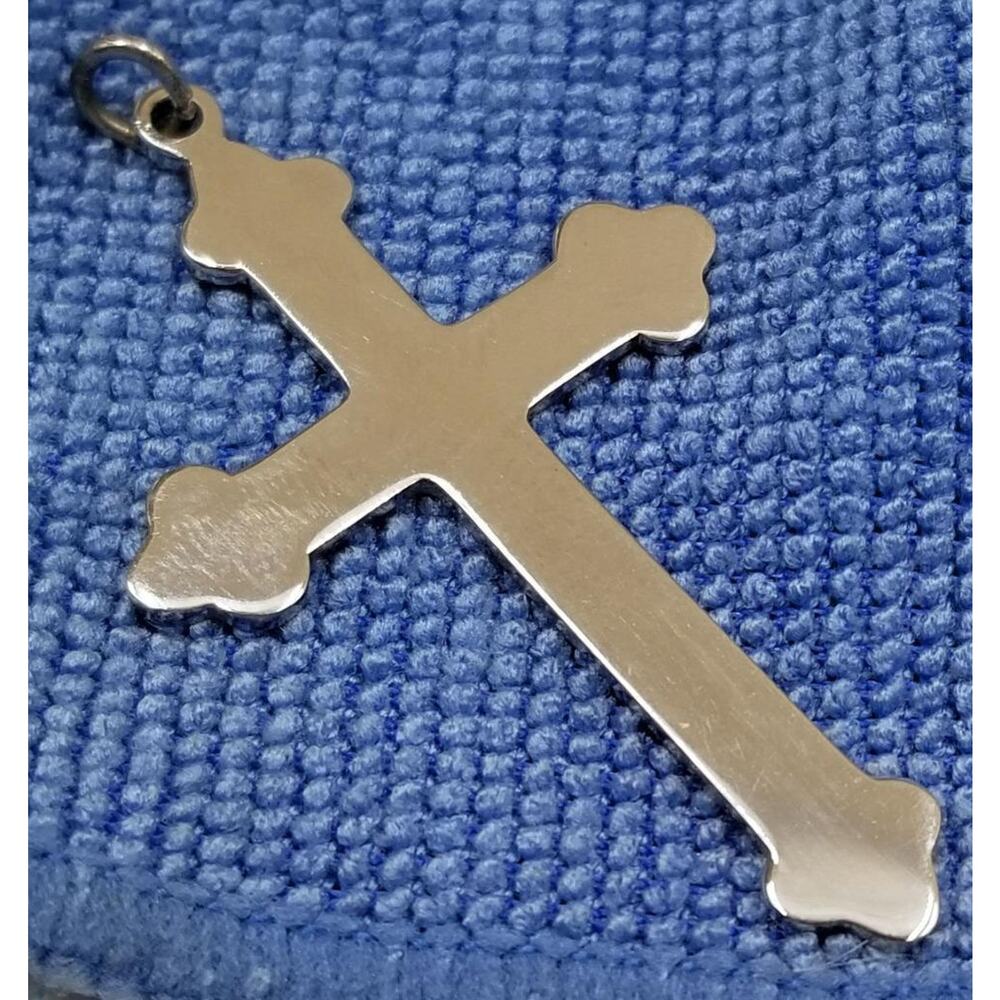 Vintage Signed WELLS Sterling Roman Cross Pendant DEJ518
